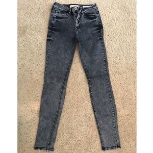 Bullhead High-Rise Skinniest Jeans